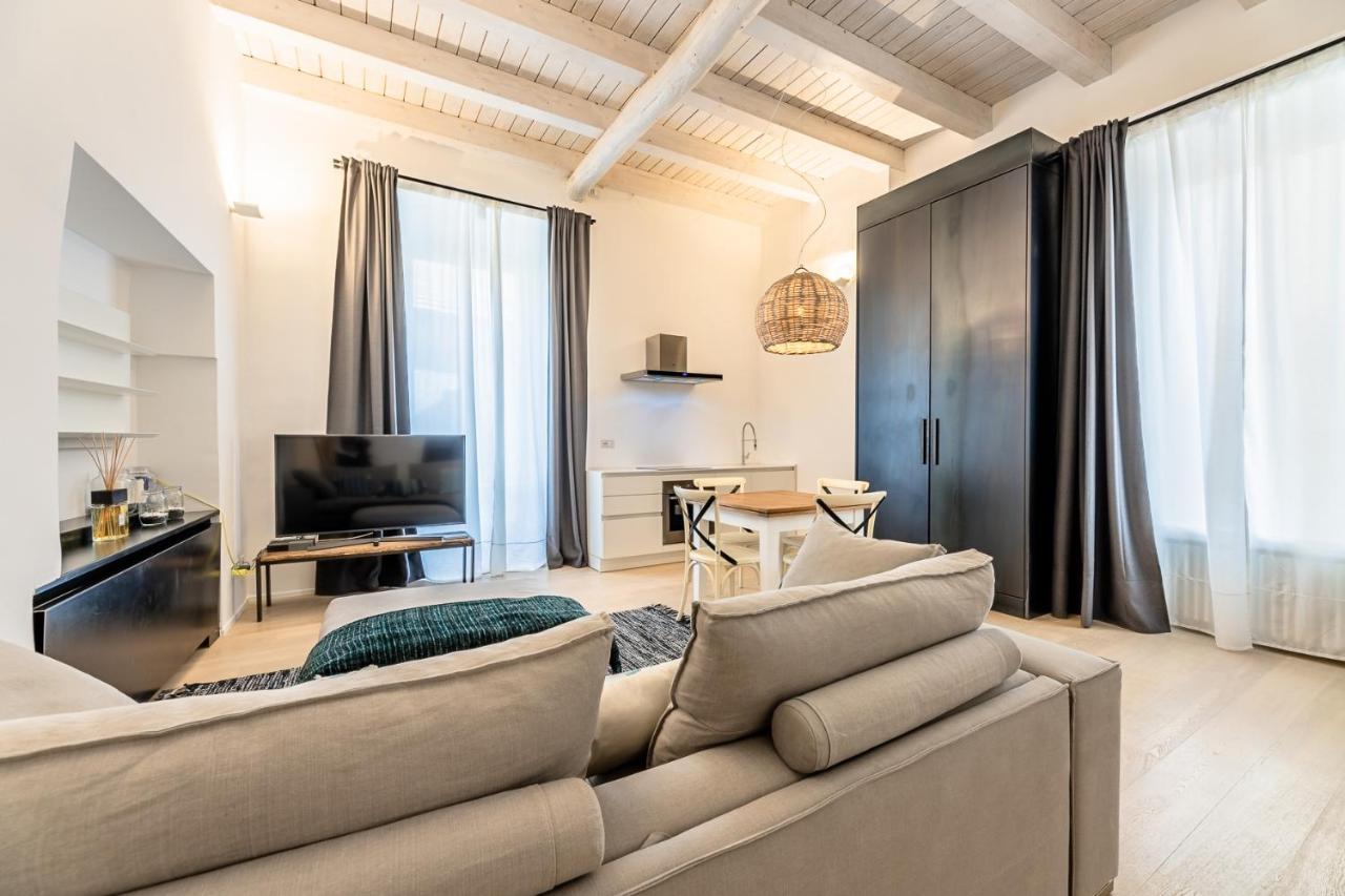 My Luxury Suites - Executive Savona Buitenkant foto
